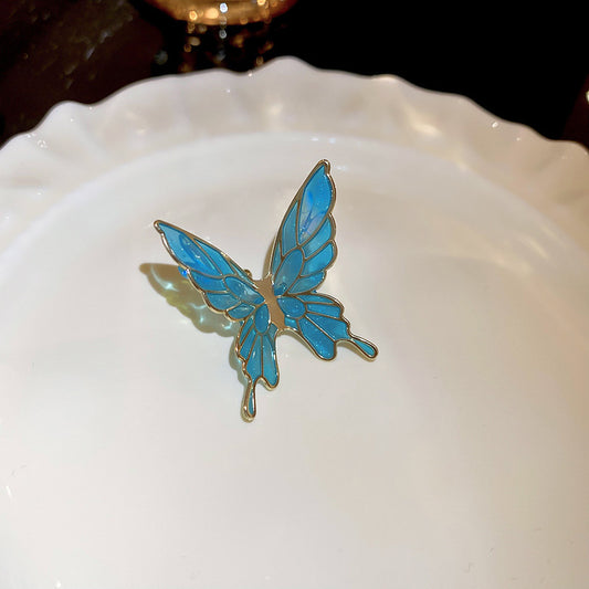 Moth Earcuff