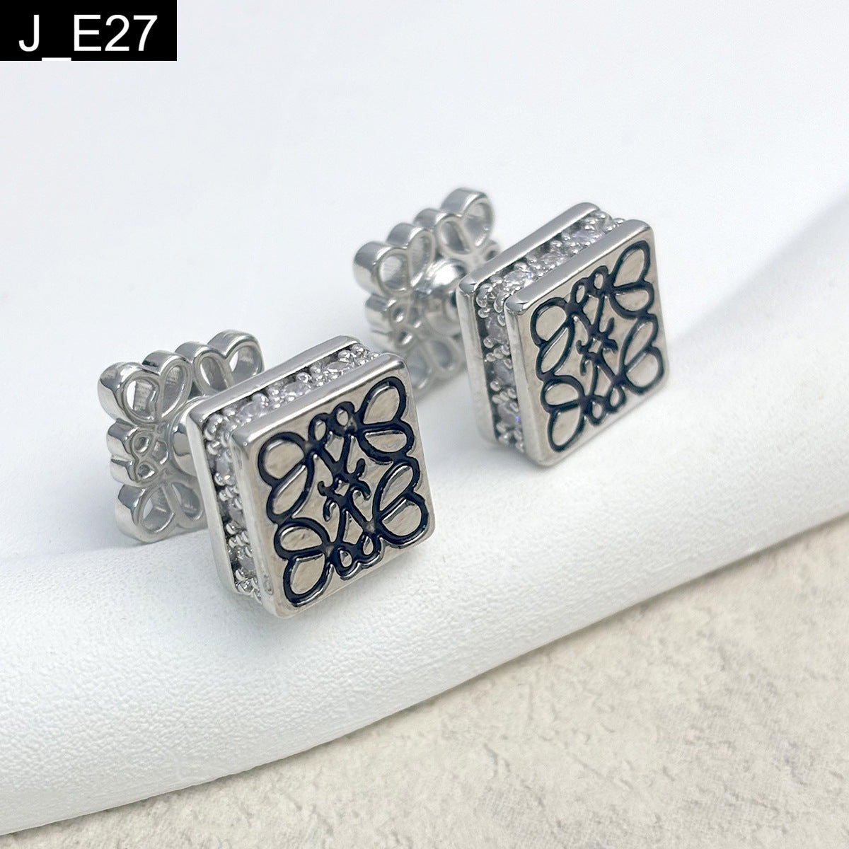 Chic Monogram Studs - E27
