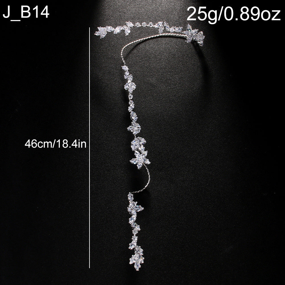 Elara Hand Vine - B14