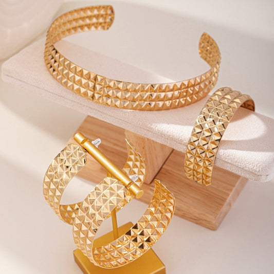 Golden Spike Set