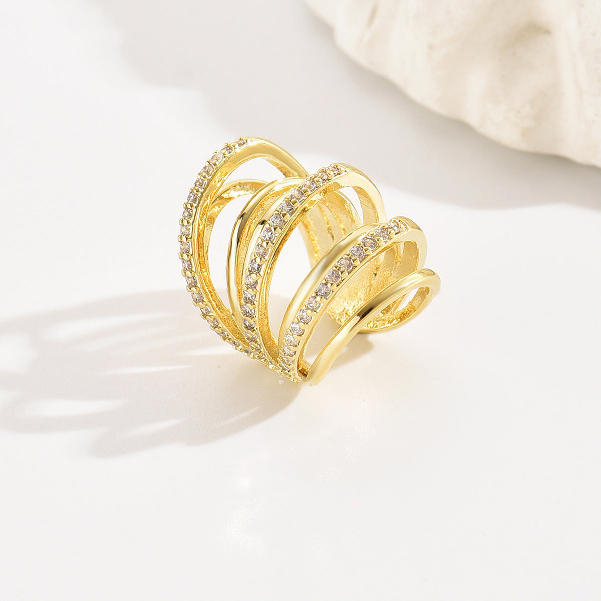 Radiant Rib Earcuff