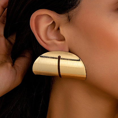 Iris Arch Earring