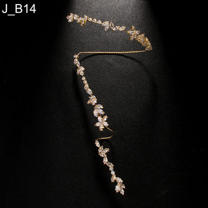 Elara Hand Vine - B14