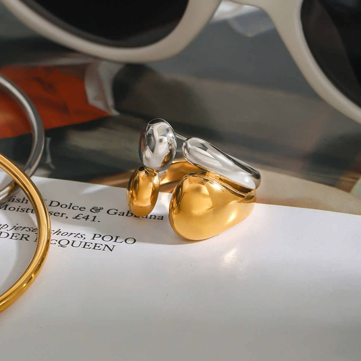Duo Pod Ring