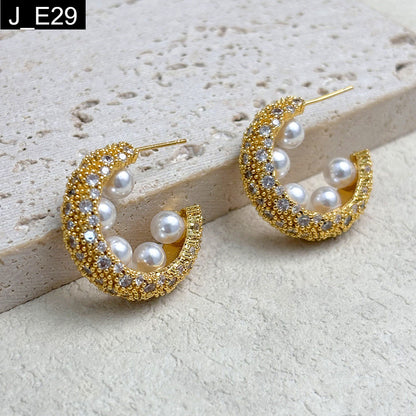 Cosmic Pearl Earring - E29