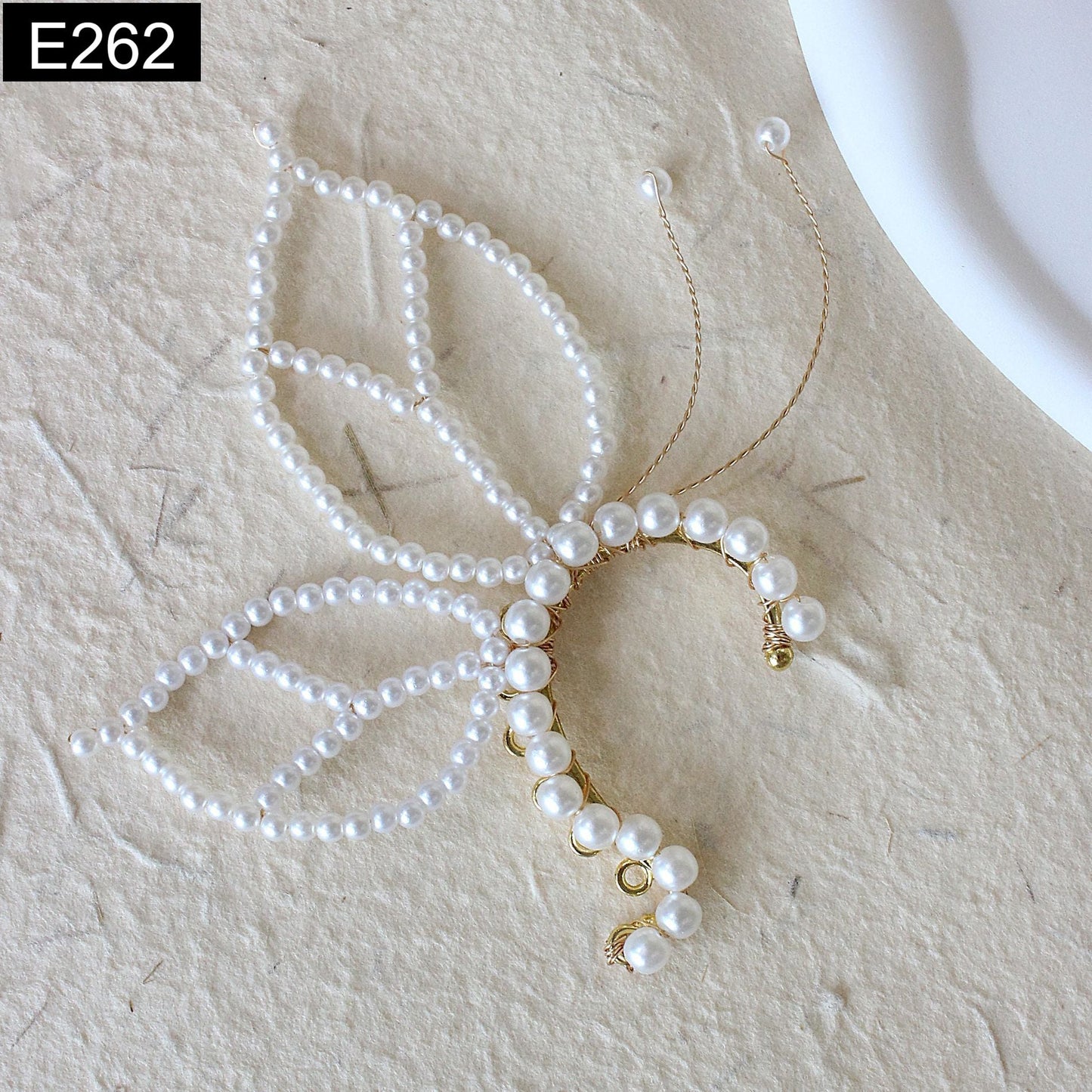Monarch Muse Earcuff - E262