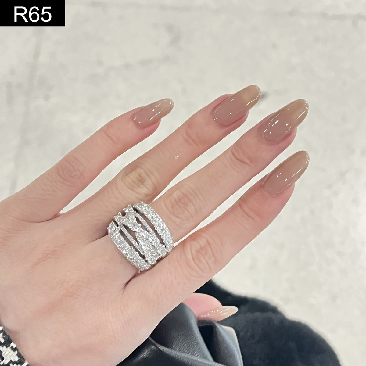 Frostfire Criss-Cross Zirconia Ring - R65