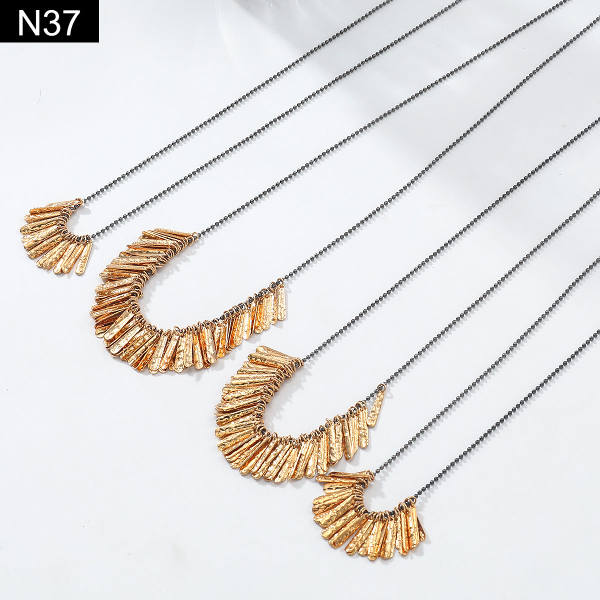 Obsidian Strand Necklace - N37