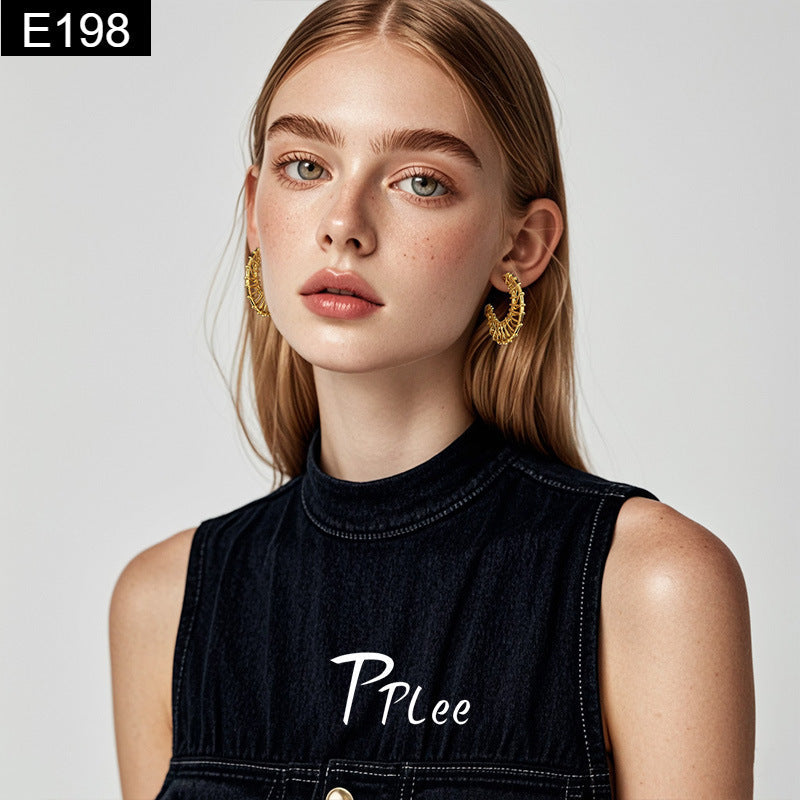 Wire Hoop - E198
