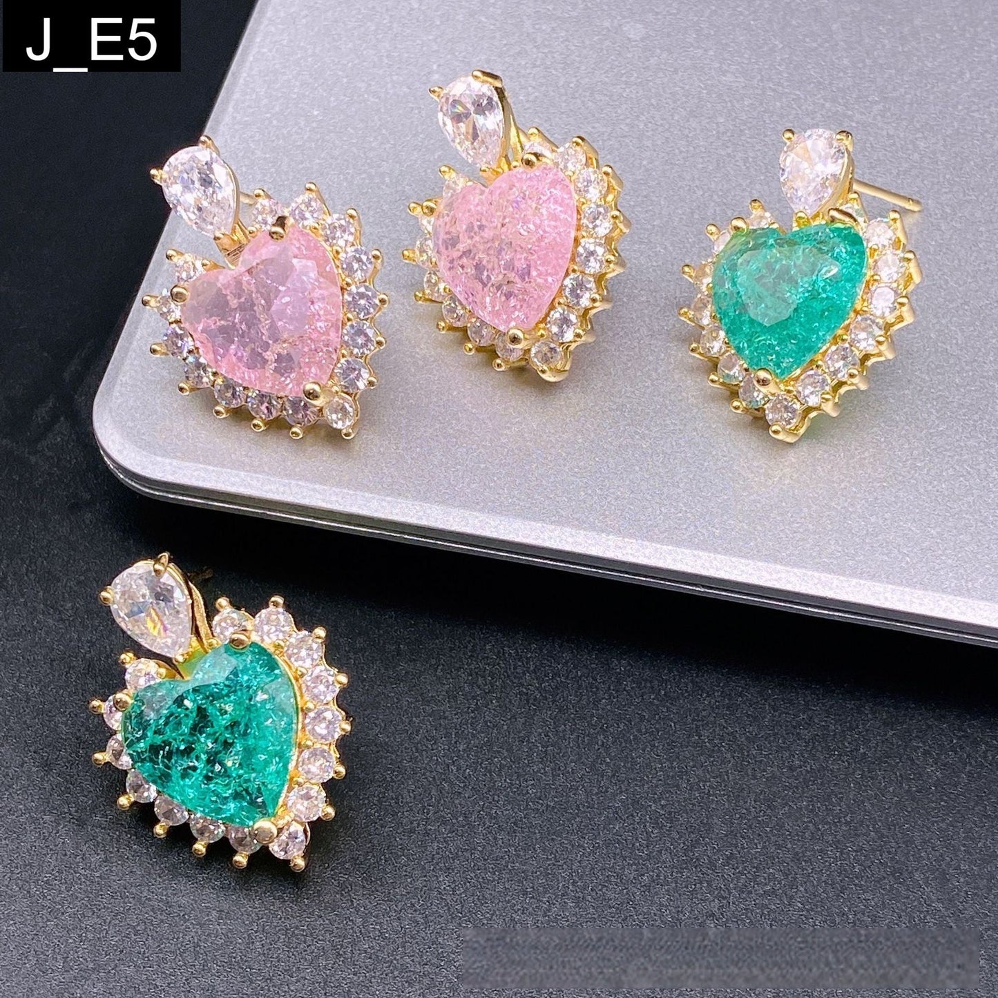 Crushed Heart Earring - E5