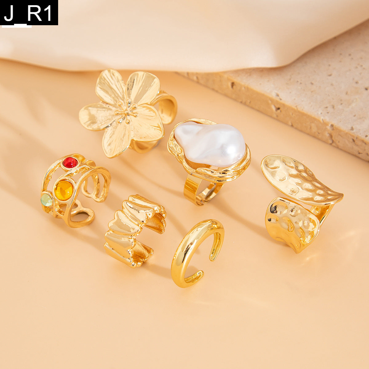 Echo of Gold Rings - R1