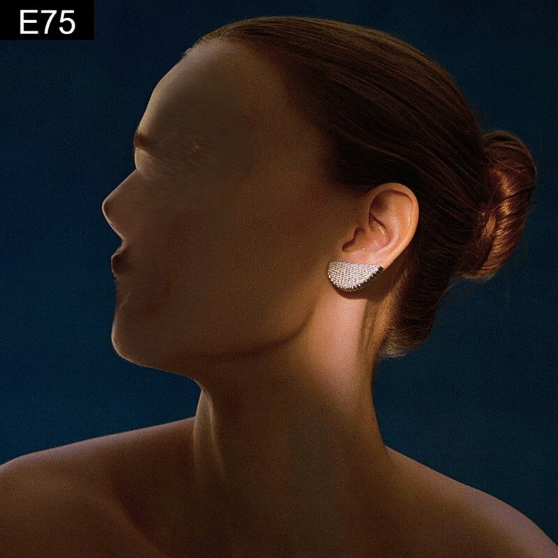 Half-Moon Studs - E75