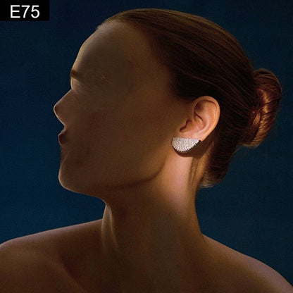 Half-Moon Studs - E75