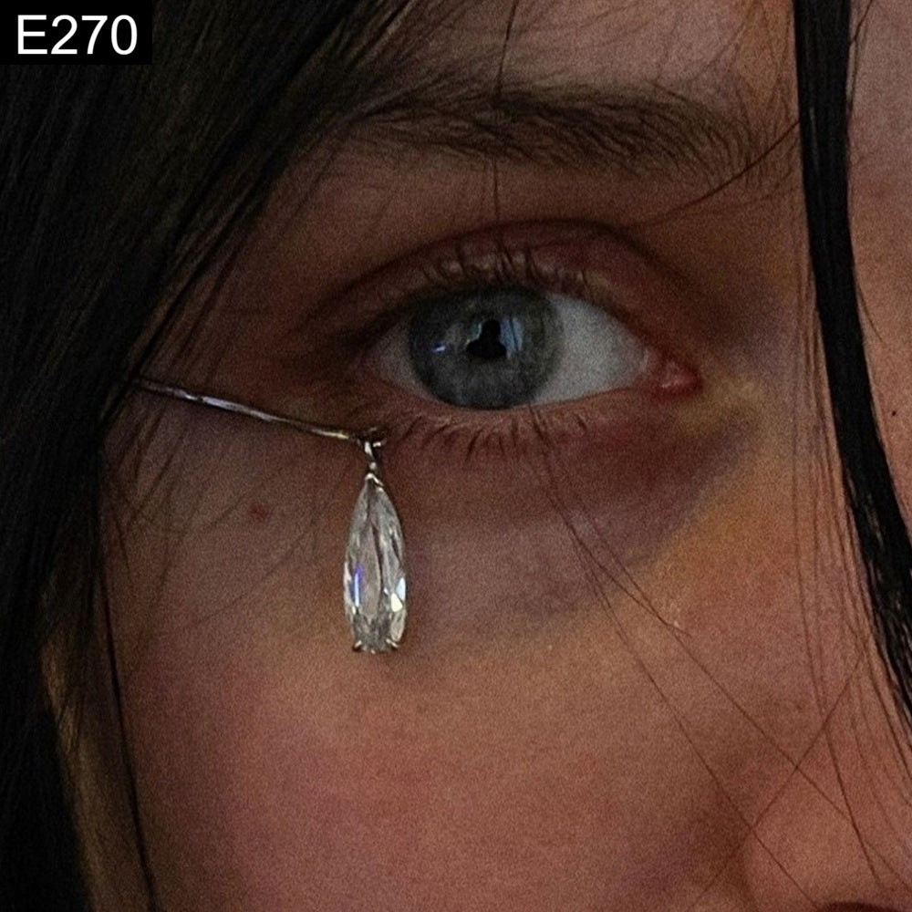 Stellar Weep Earcuff - E270