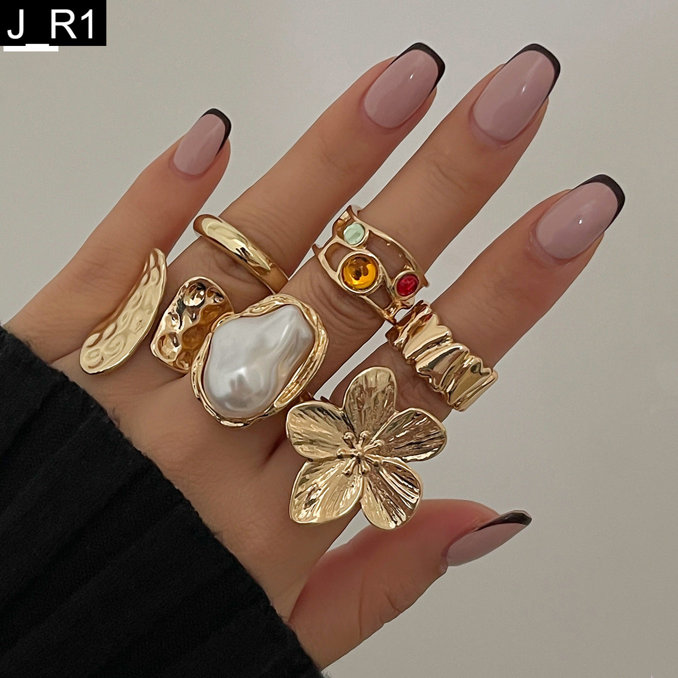 Echo of Gold Rings - R1