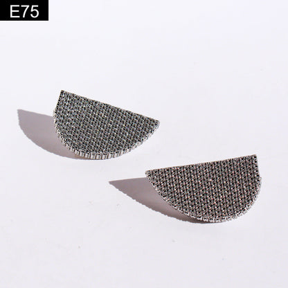 Half-Moon Studs - E75