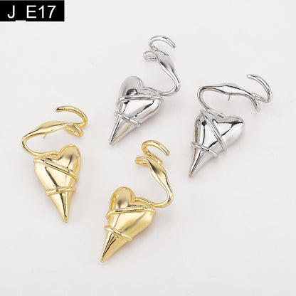 Cupid's Thorn Earring - E17