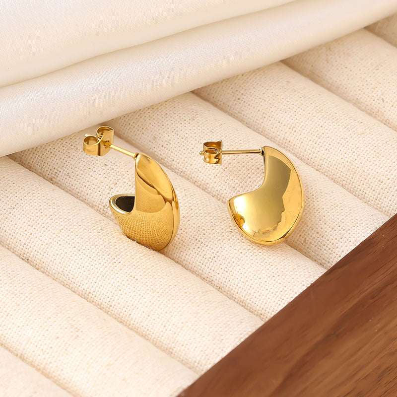 Vela Stud Earring