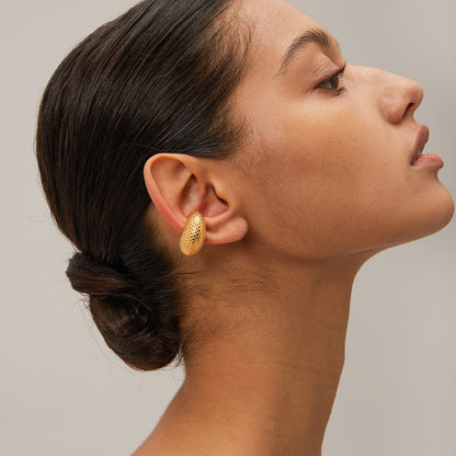 Honey Pebble Stud