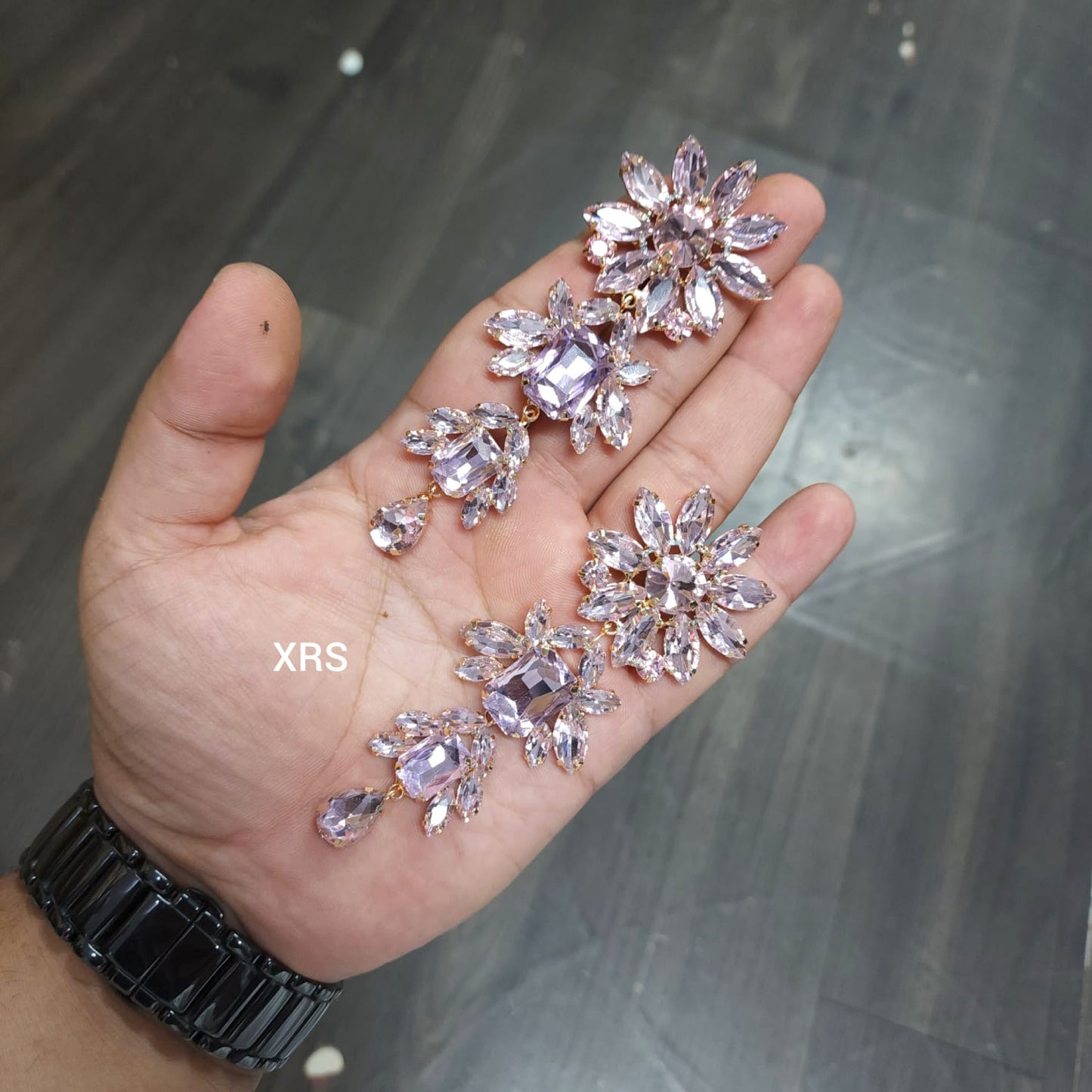 Zoya Earring