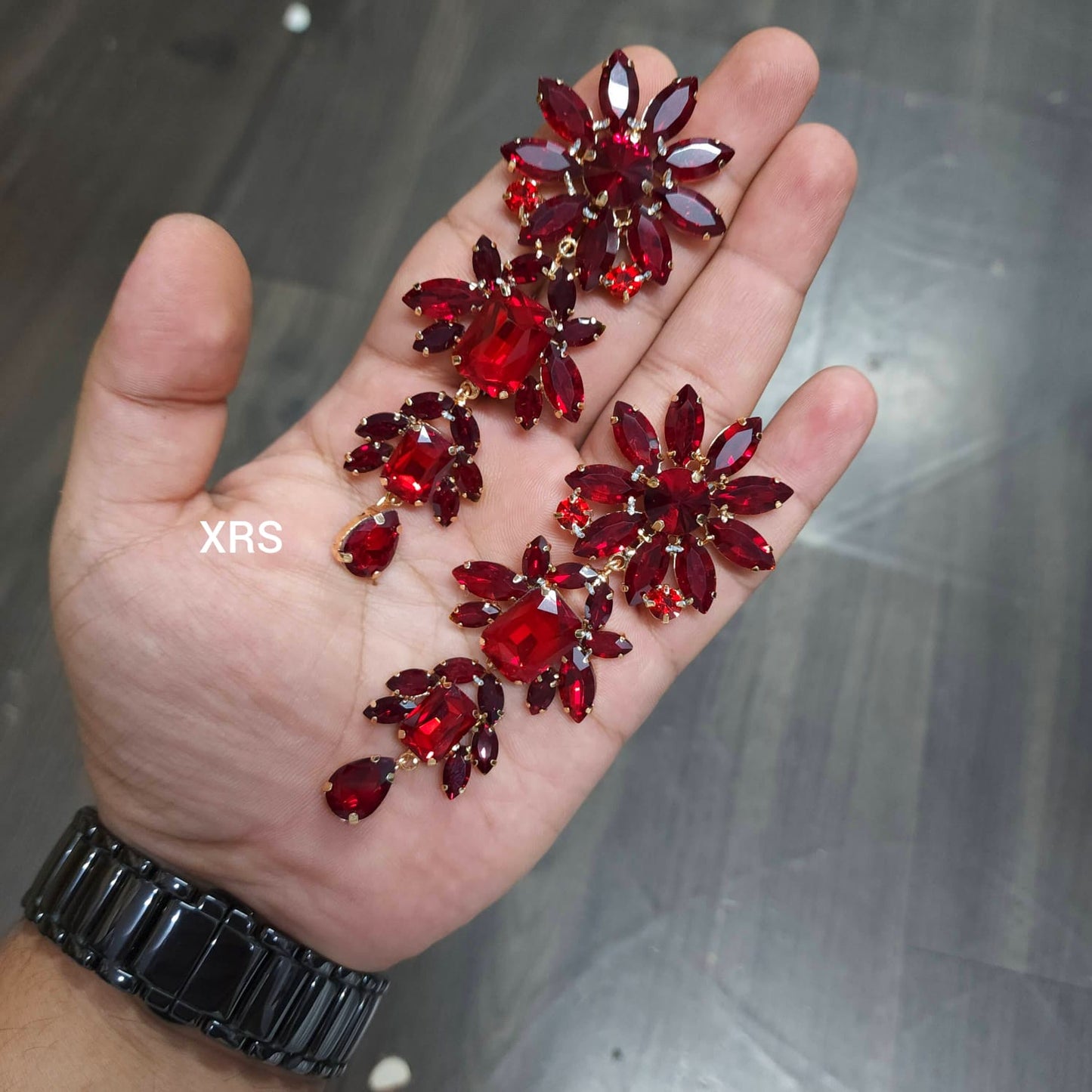 Zoya Earring